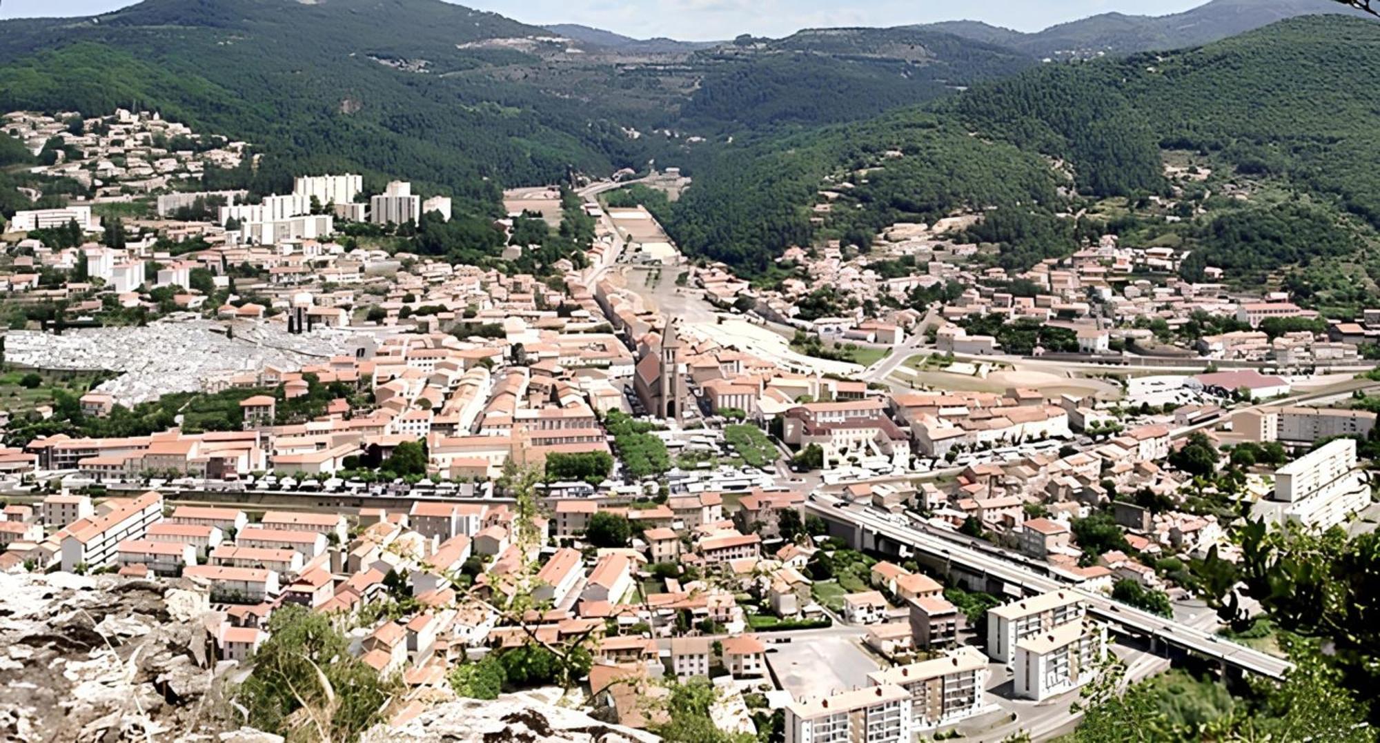 Maison Conviviale Pres Des Cevennes Avec Terrasse La Grand-Combe ภายนอก รูปภาพ